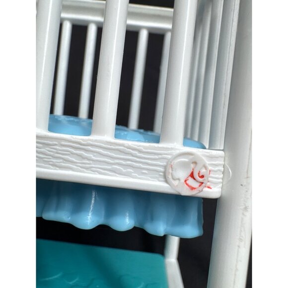 Barbie 2018 Miniature Dollhouse Crib & Changing Table Set White Frame With Pink - Picture 8 of 8